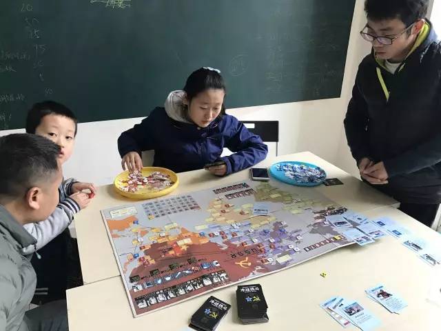 点十种寓教于乐的桌面游戏棋牌推荐真正的在玩中学盘(图13)